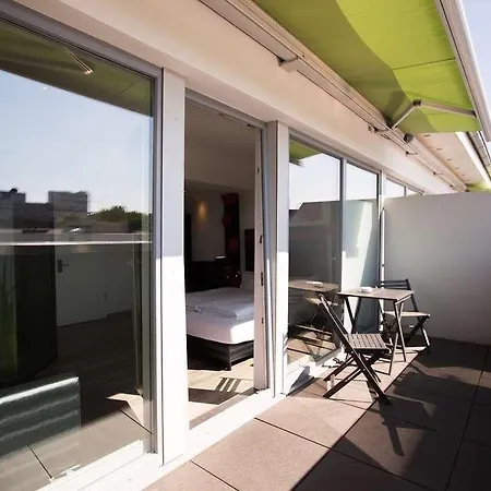 Garner By Ihg Hotel BRE