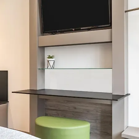Hotel Garner By Ihg 4*
