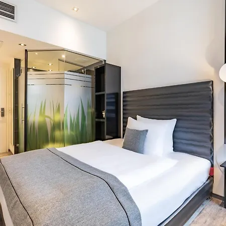 Garner By Ihg Hotel BRE